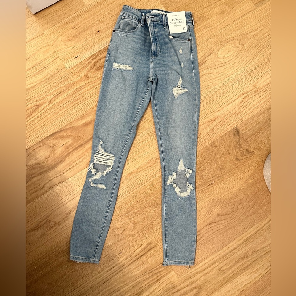 Jeans - Picture 4 of 4